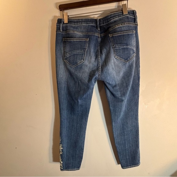 DRIFTWOOD Sz 32 x 28 Jackie Embroidered Blue Jeans High Waisted Tapered Slim Leg - Picture 8 of 11